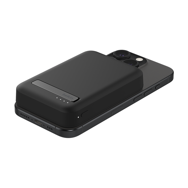 Belkin BoostCharge Pro Magnetic Power Bank 8K - Black  (Product view 3)