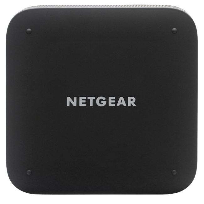 NETGEAR Nighthawk 5G Mobile Hotspot Pro - Black  (Product view 8)