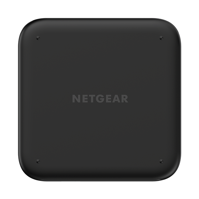 Netgear Nighthawk M7 Pro - Neutral Black  (Product view 4)